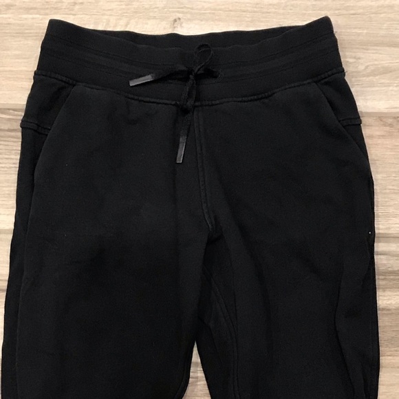 Lululemon Joggers - Size 6 - Picture 2 of 8